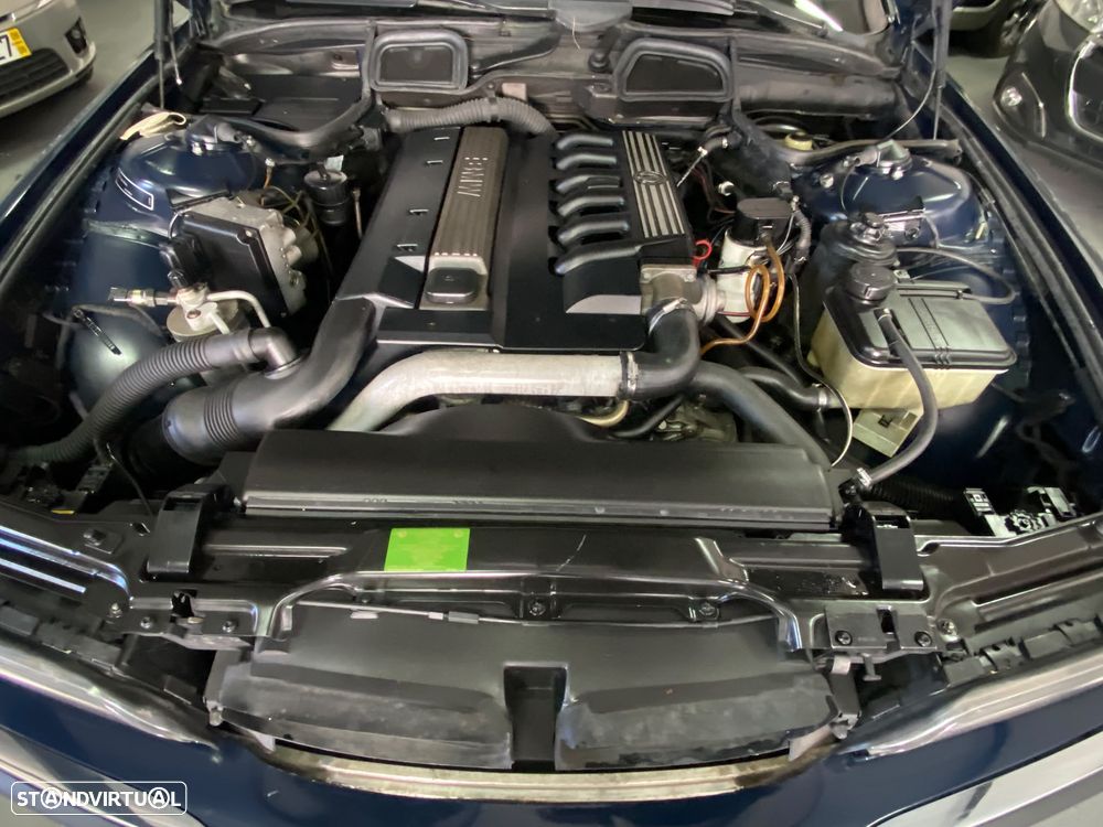 BMW 725 tds - 24