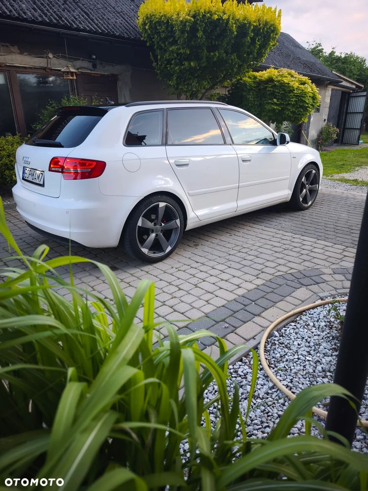 Audi A3 Sportback 2.0 TDI DPF S line Sportpaket - 1