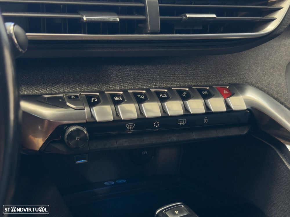 Peugeot 5008 1.5 BlueHDi Allure EAT8 - 18