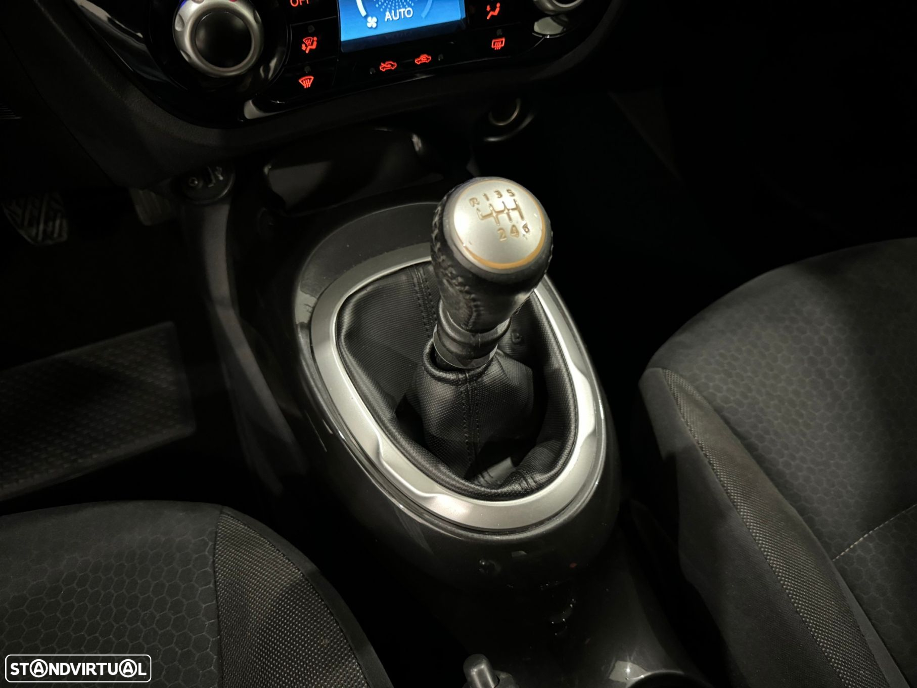 Nissan Juke 1.5 dCi N-Connecta - 42