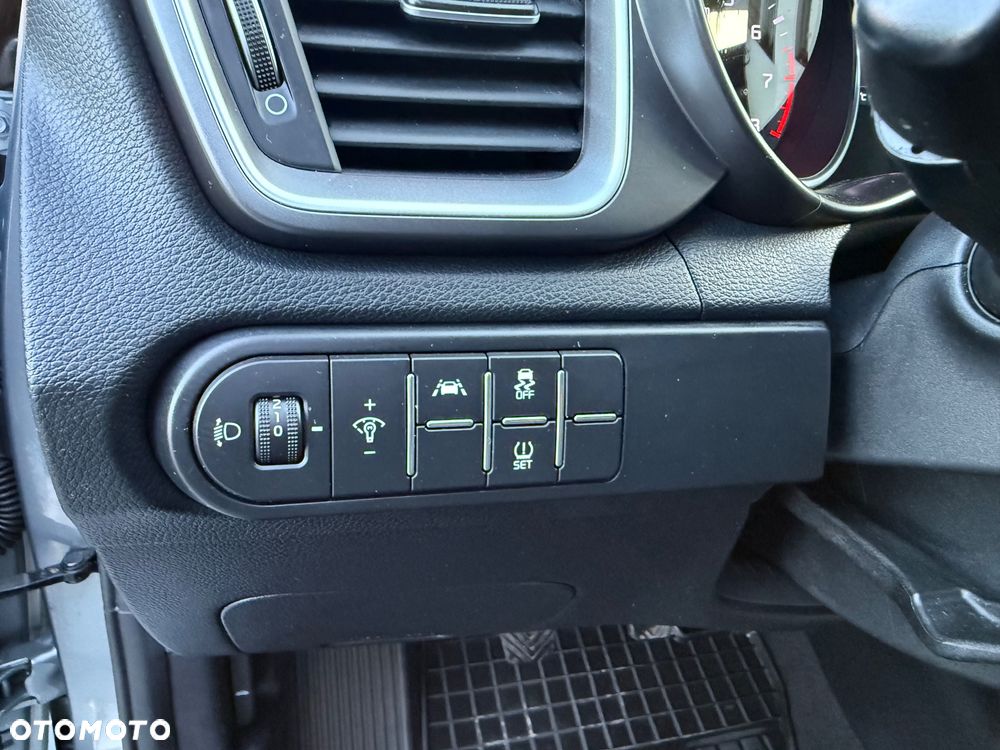 Kia Ceed 1.4 T-GDI L - 10