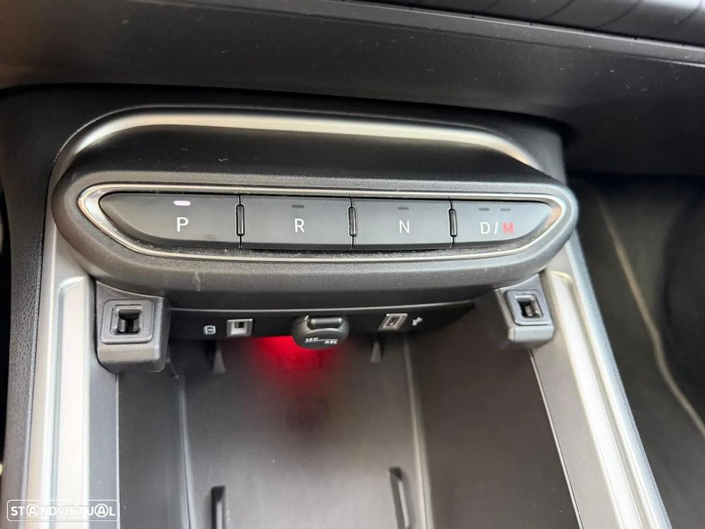 Jeep Avenger 1.2 e-Hybrid Altitude DCT - 32