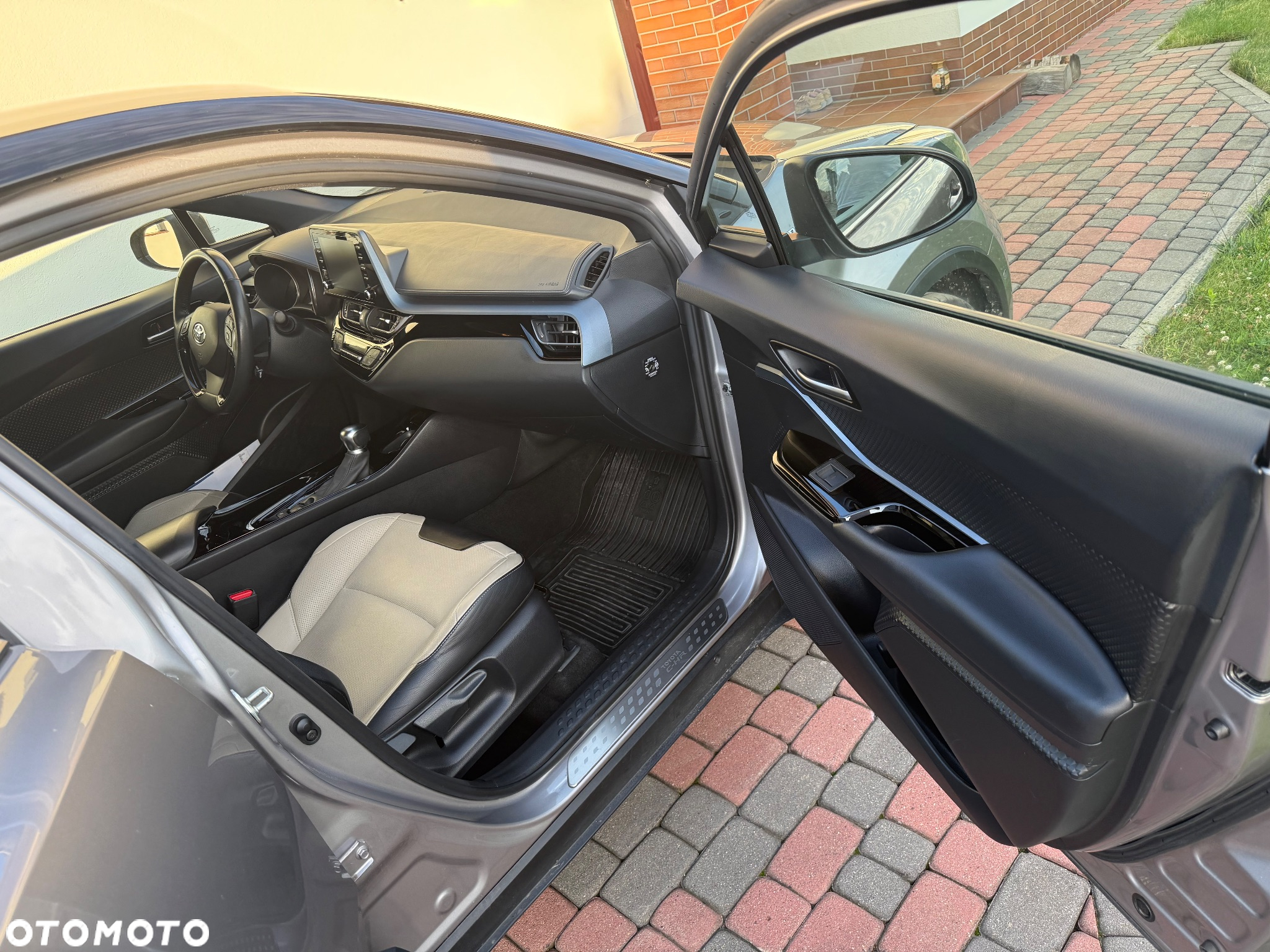 Toyota C-HR - 6