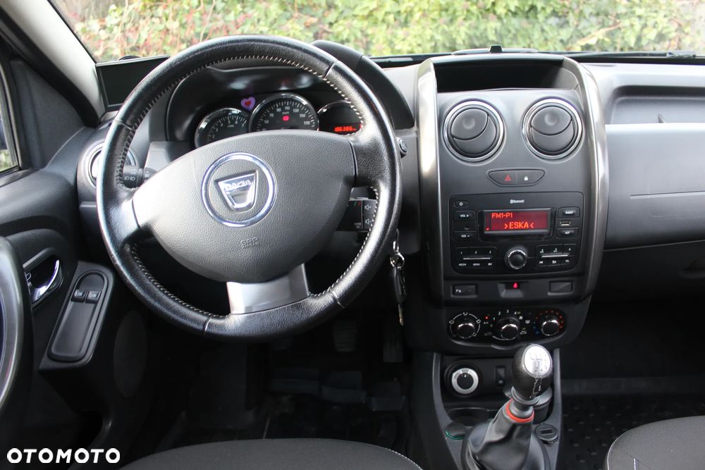 Dacia Duster 1.5 dCi Laureate 4x4 - 19