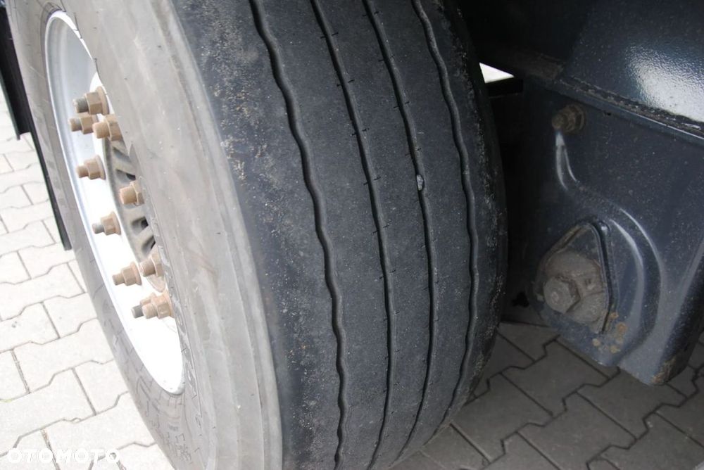 Wielton Podnoszona oś, SAF - 16