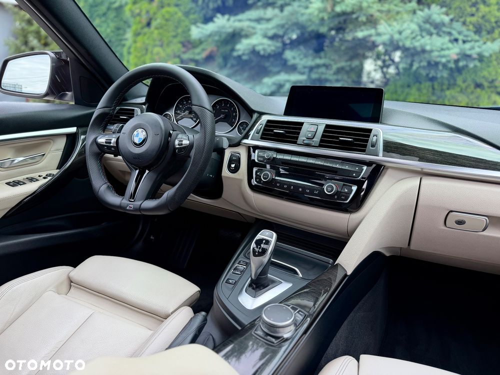 BMW Seria 3 330i - 7