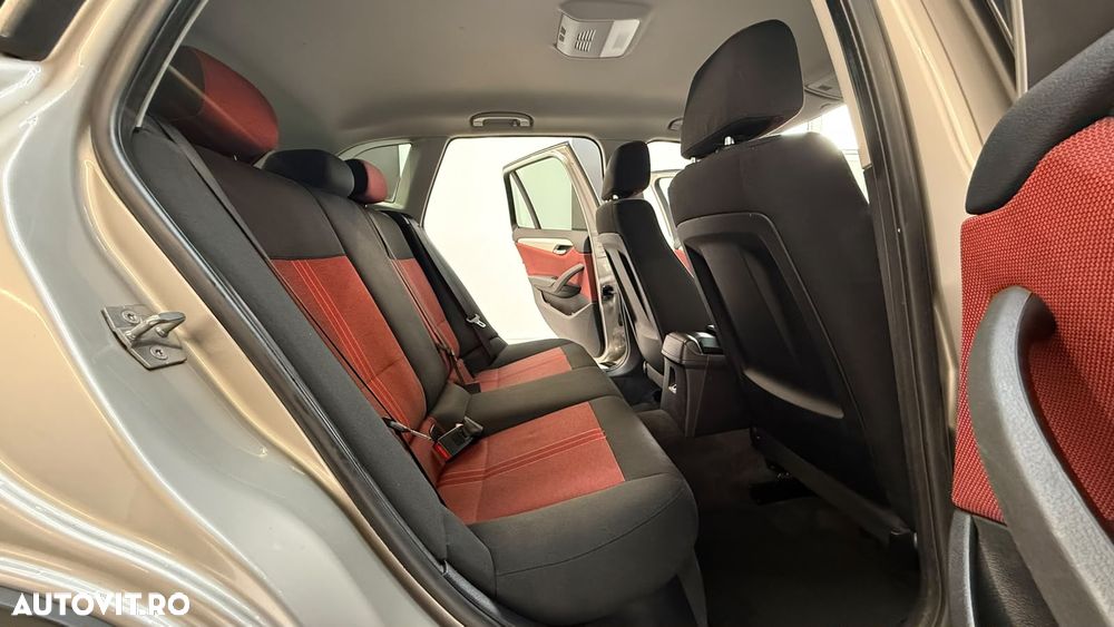 BMW X1 xDrive20d - 11