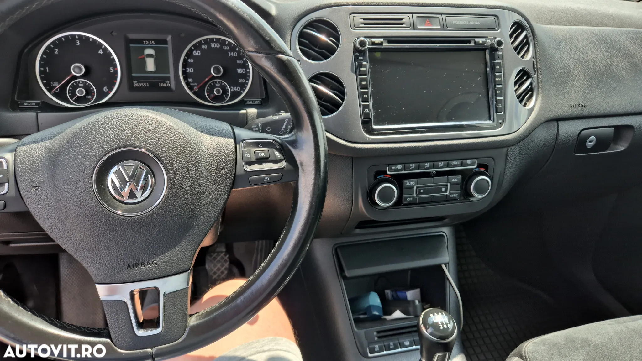 Volkswagen Tiguan 2.0 TDI 4Motion Sport & Style - 8