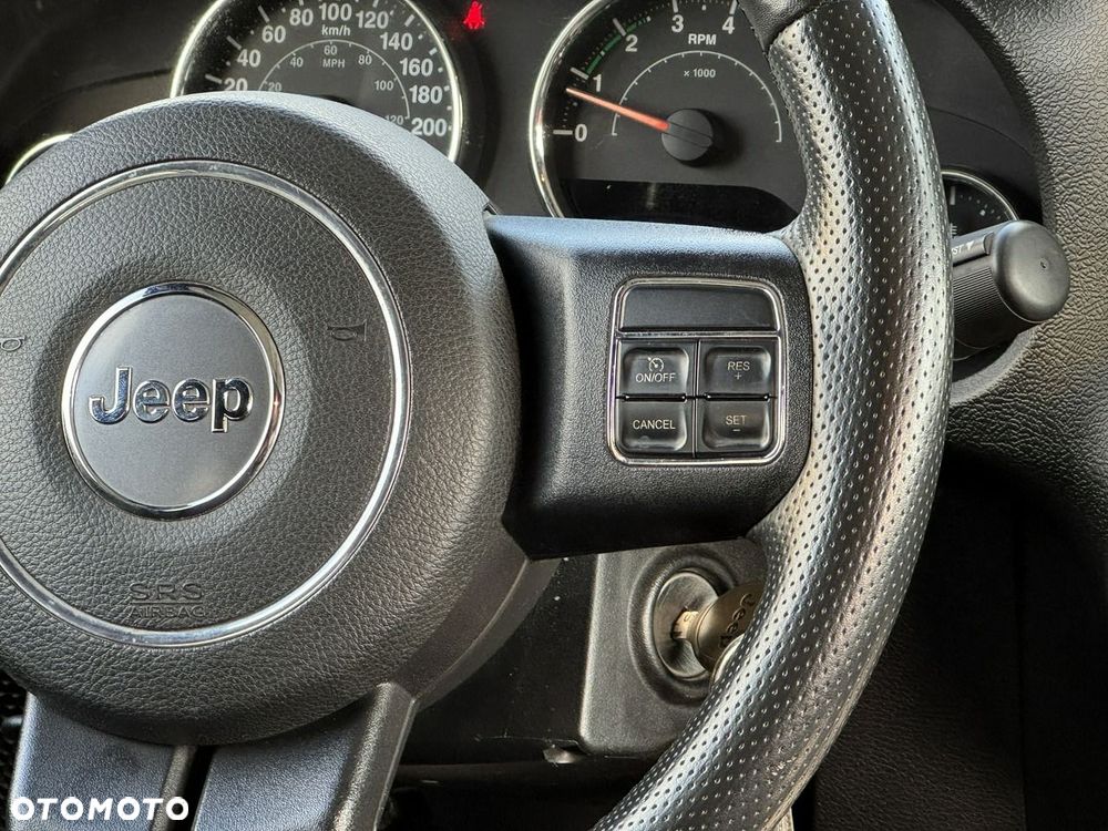 Jeep Wrangler - 33