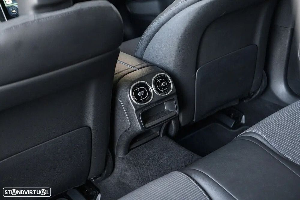 Mercedes-Benz C 300 e AMG Line - 37