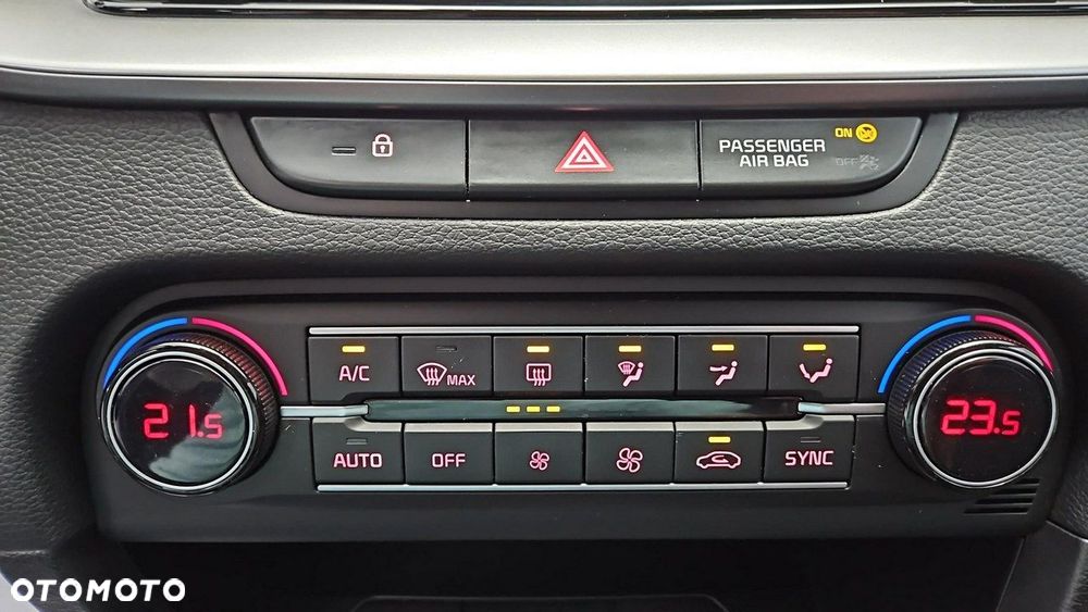 Kia Ceed 1.5 T-GDI M - 19