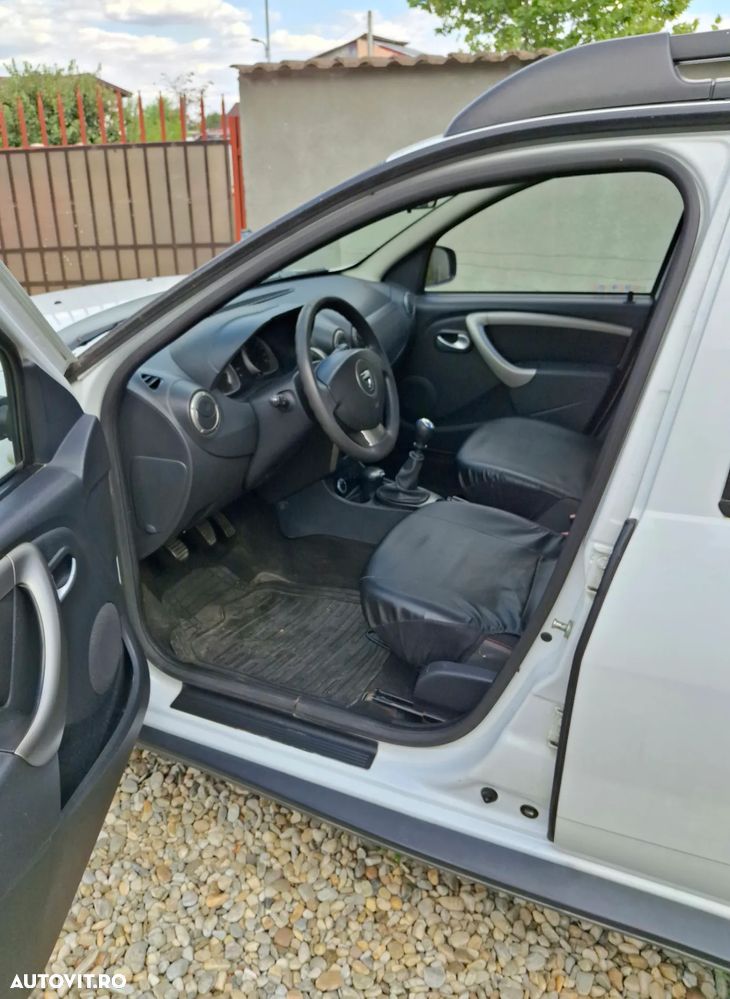 Dacia Duster 1.5 dCi 4x4 Laureate - 8