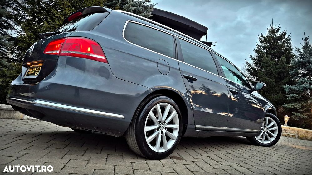 Volkswagen Passat Variant 2.0 Blue TDI DSG SCR Highline - 24