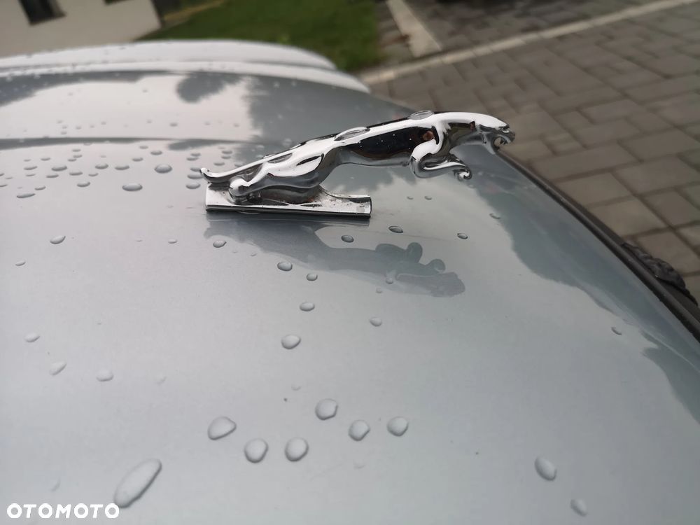 Jaguar XJ - 4