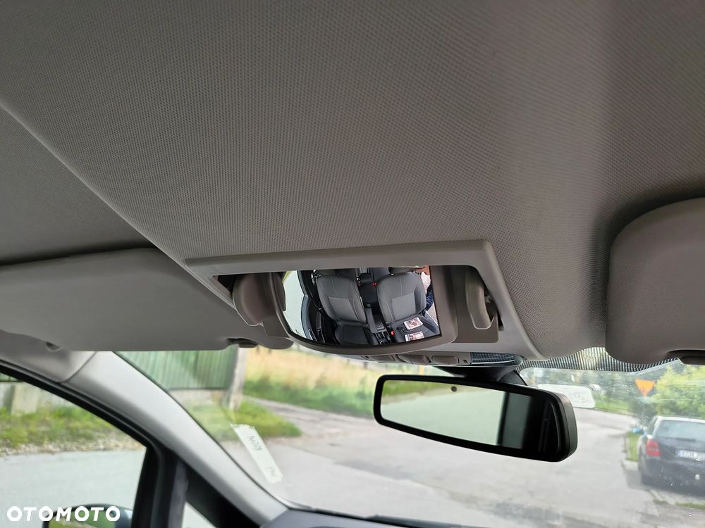 Ford B-MAX 1.6 Titanium - 23