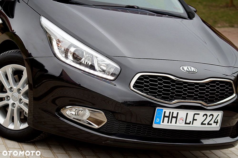 Kia Ceed 1.4 CVVT ISG Dream Team Edition - 2