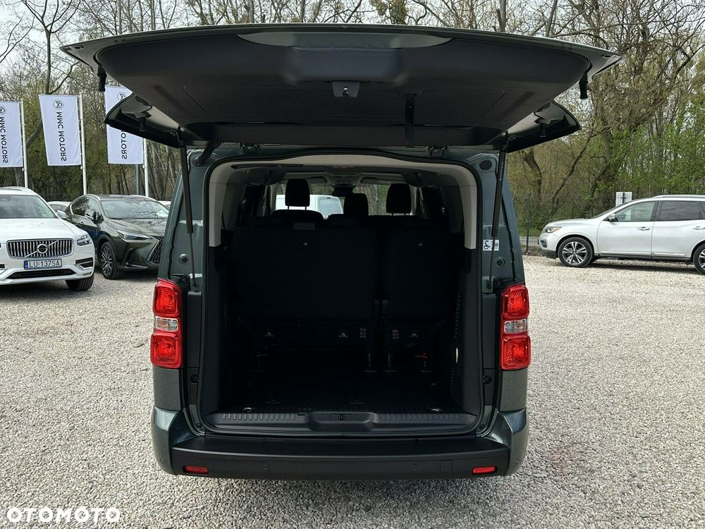 Peugeot Traveller - 11