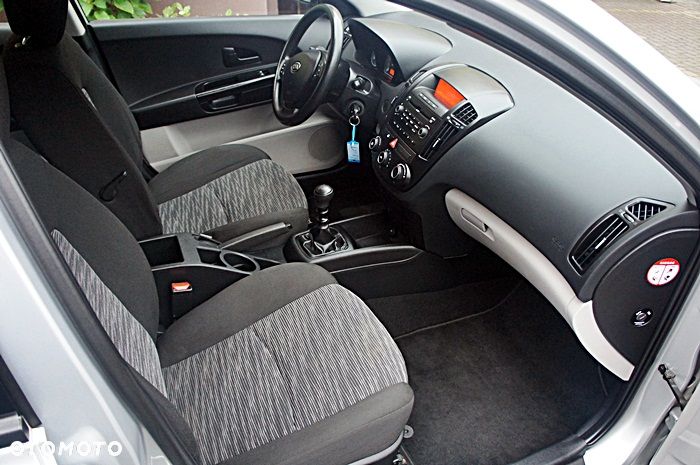 Kia Ceed 1.6 CVVT EX - 16