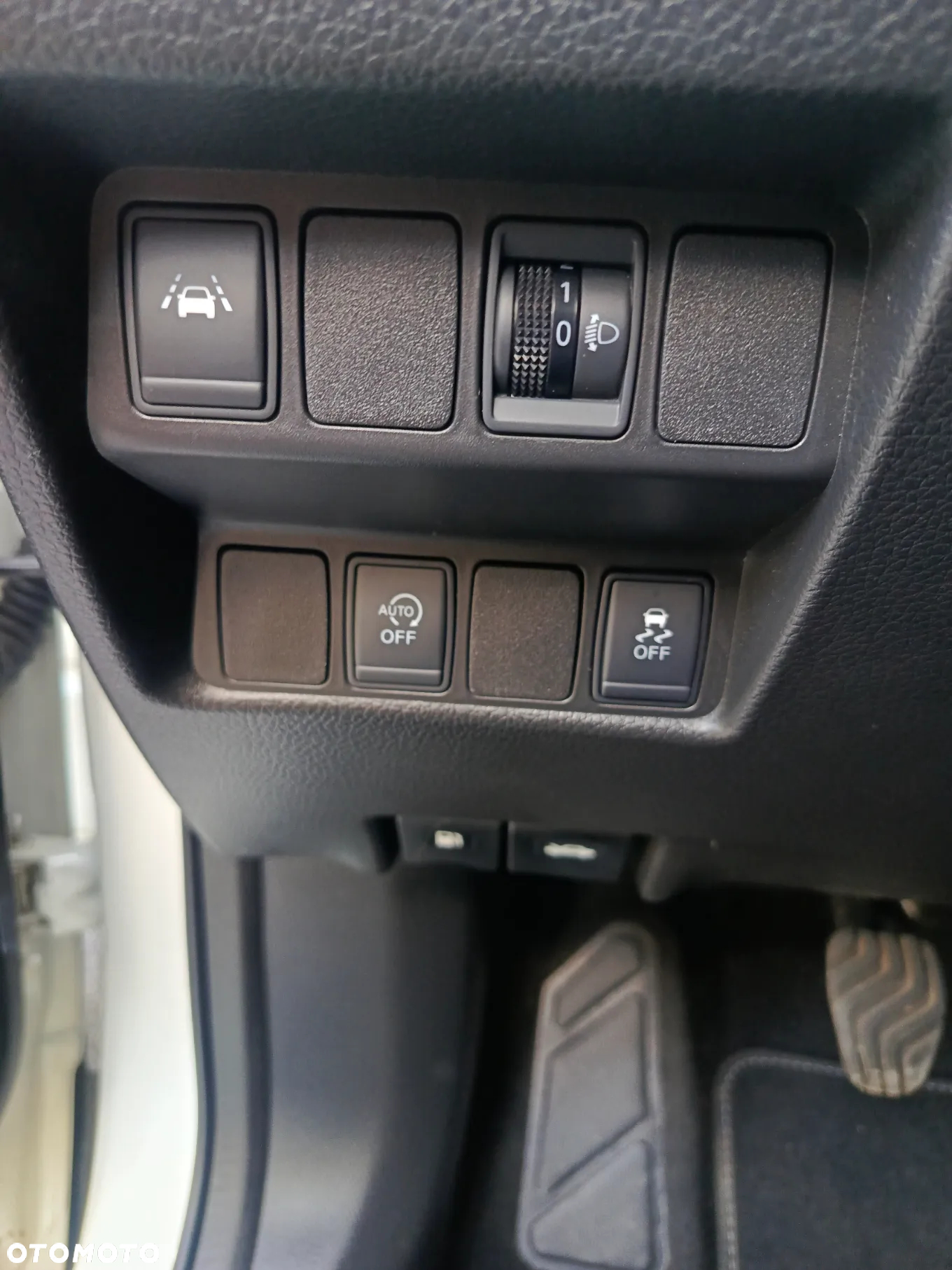 Nissan Qashqai 1.2 DIG-T N-Connecta EU6 - 27