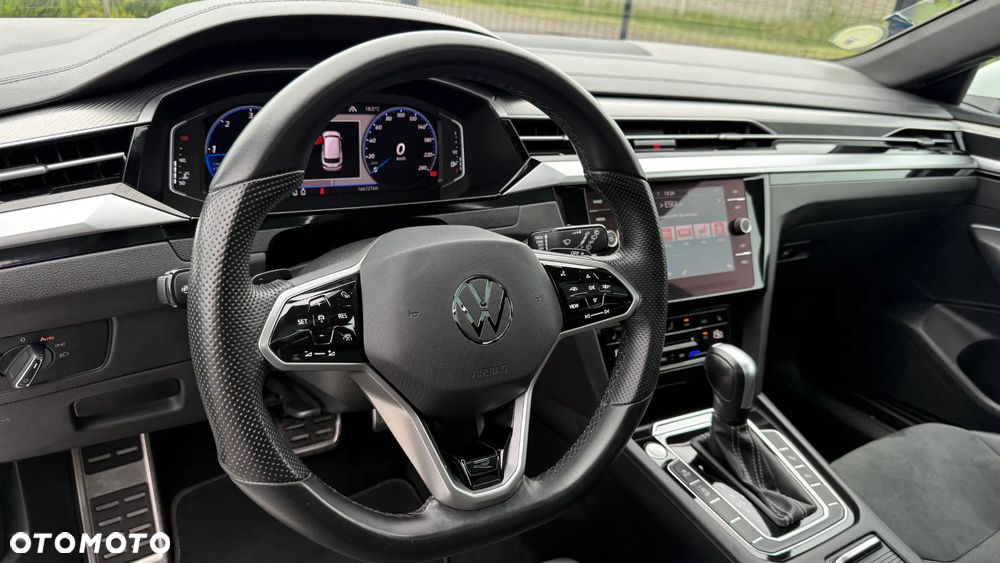Volkswagen Arteon 2.0 TDI SCR R-Line DSG - 31