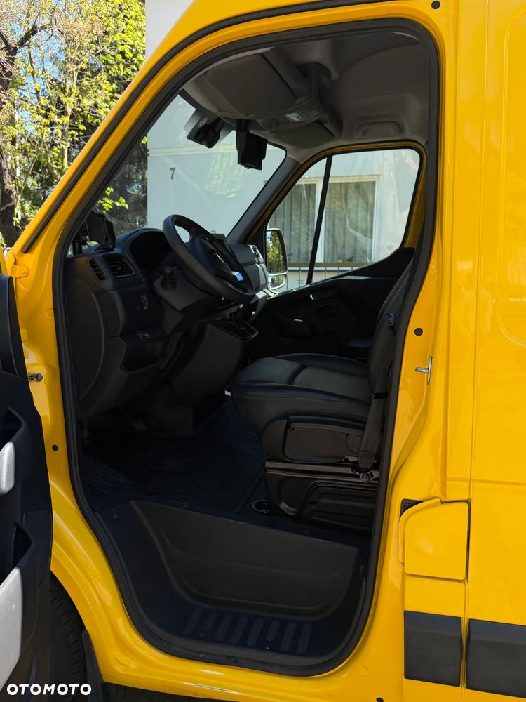Renault e-Master - 10
