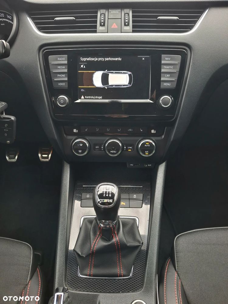 Skoda Octavia 2.0 TDI (Green tec) RS - 28