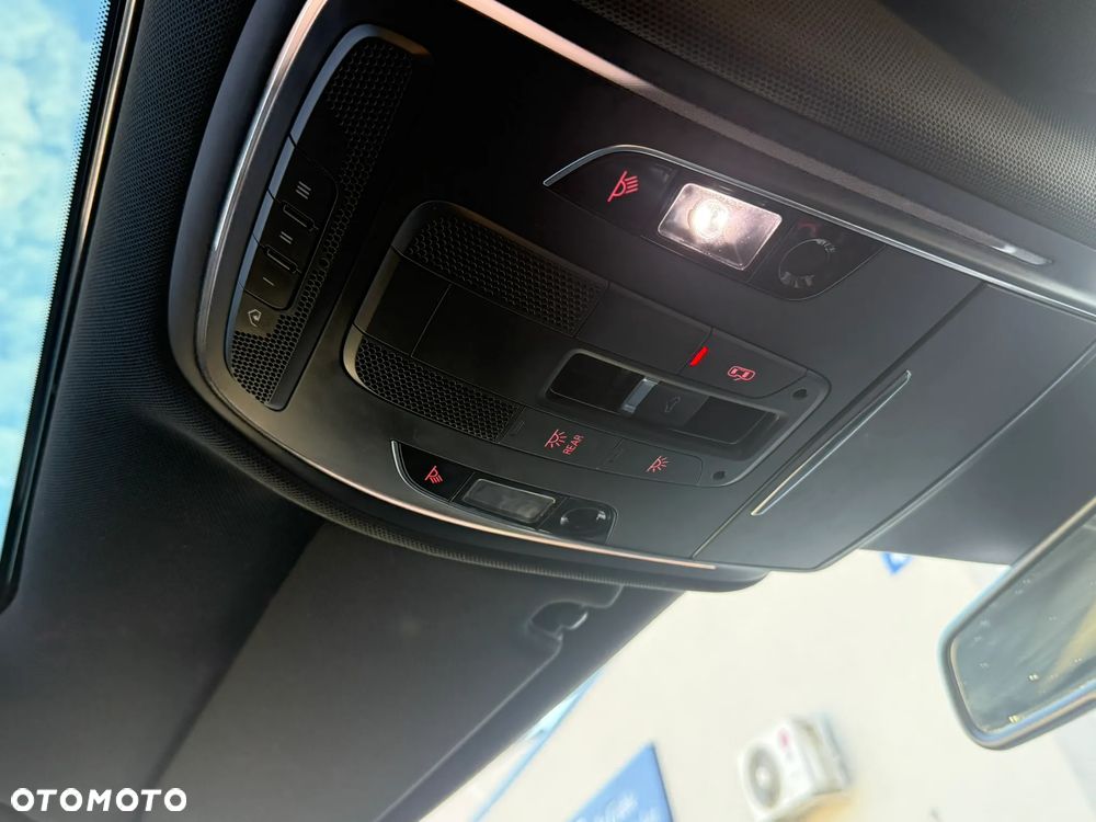 Audi A8 3.0 TDI L Quattro - 37