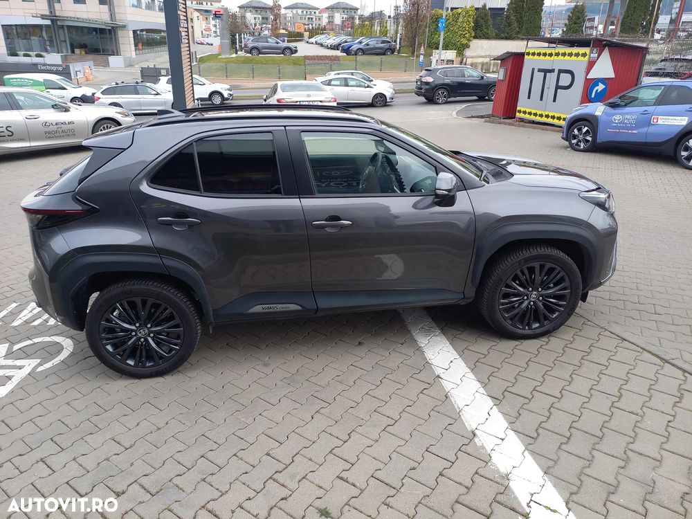 Toyota Yaris Cross 1.5 VVT-i HSD 4x4 Exclusive Adventure - 8