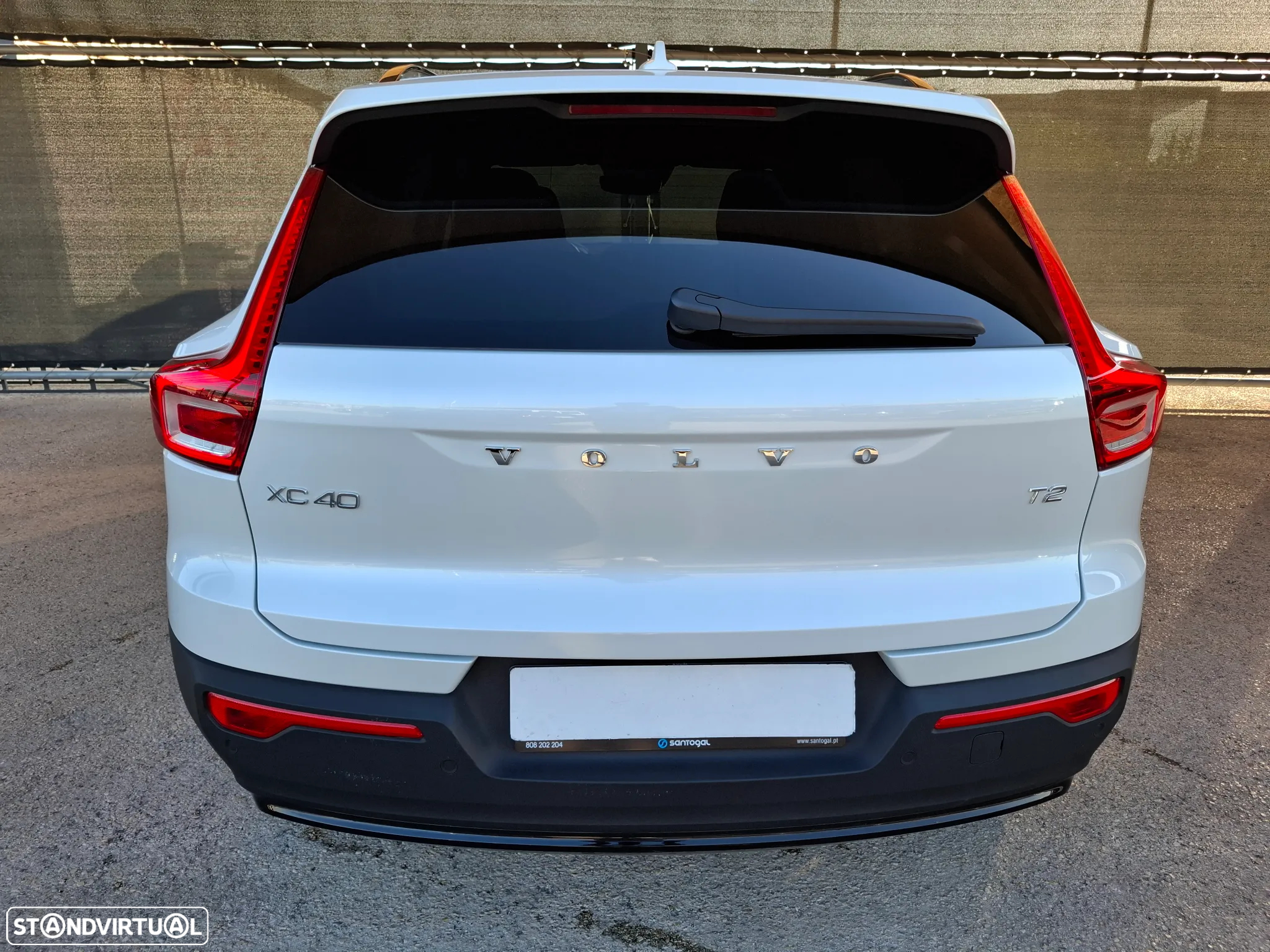 Volvo XC 40 1.5 T2 Plus Dark Auto - 11