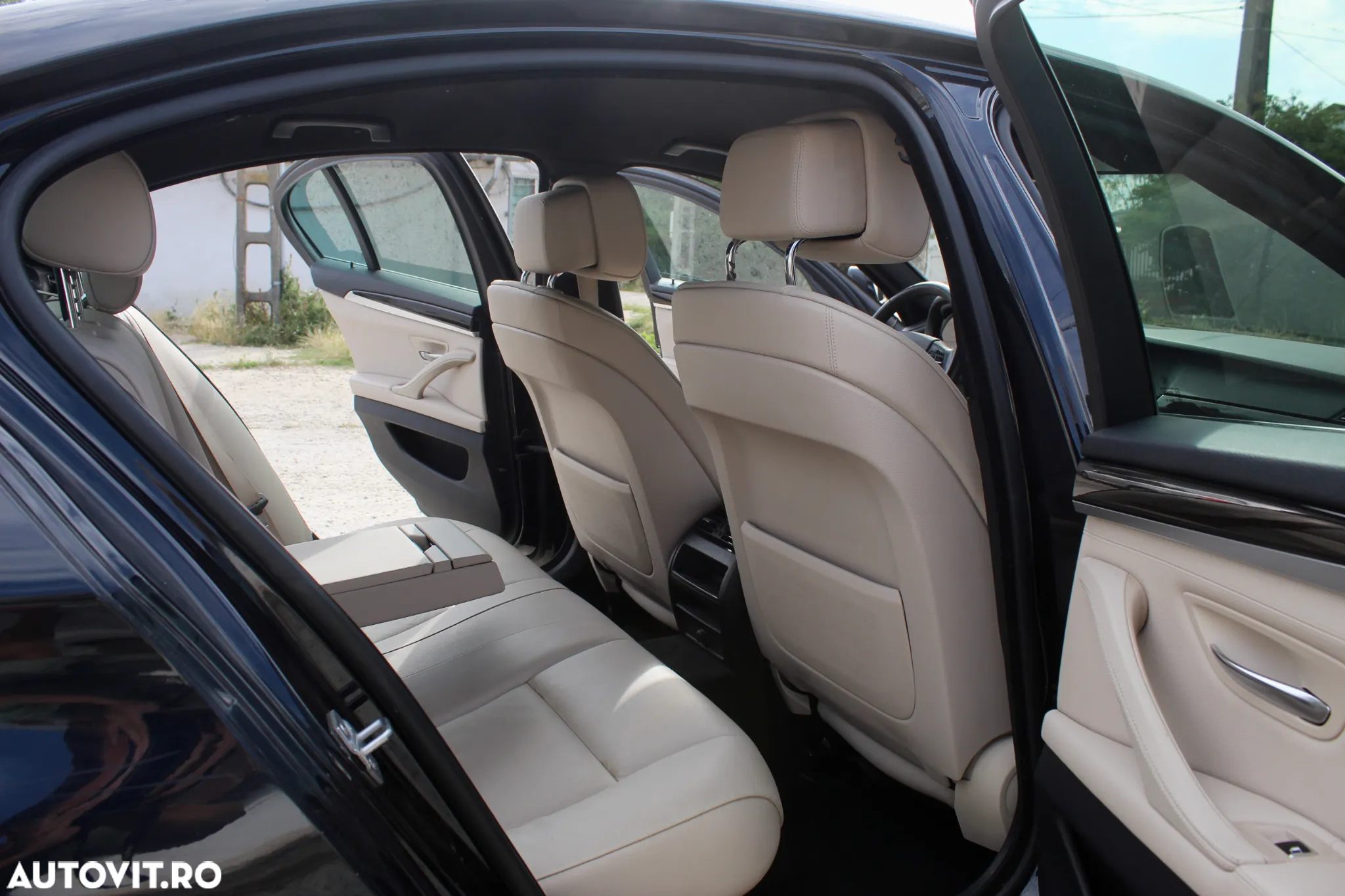 BMW Seria 5 528i Modern Line - 9