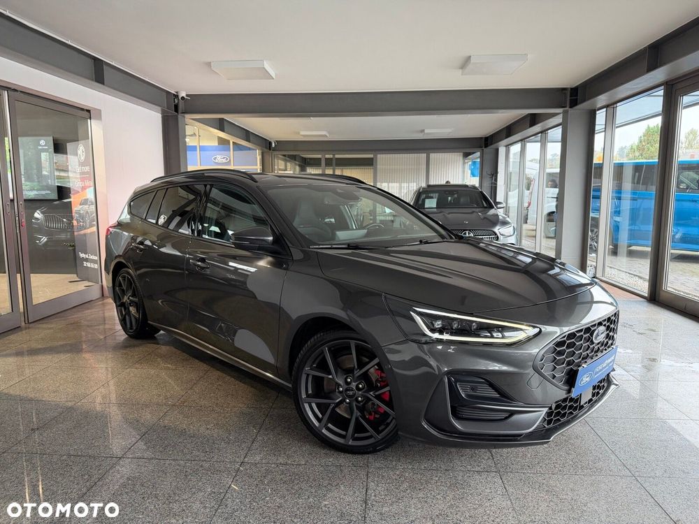 Ford Focus 2.3 EcoBoost ST X - 2