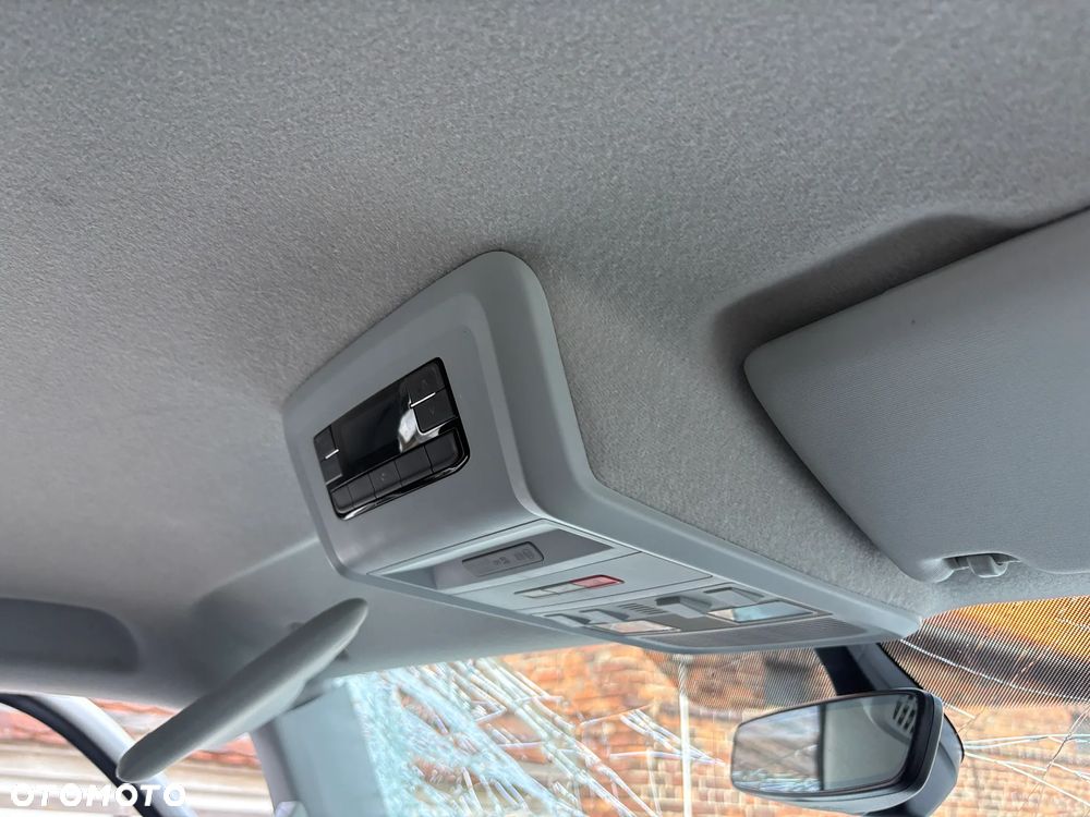 Volkswagen Transporter - 17