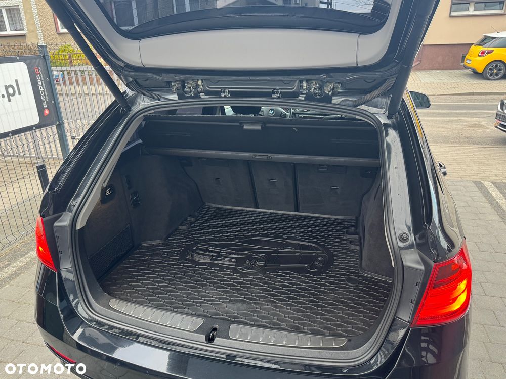 BMW Seria 3 318d - 11