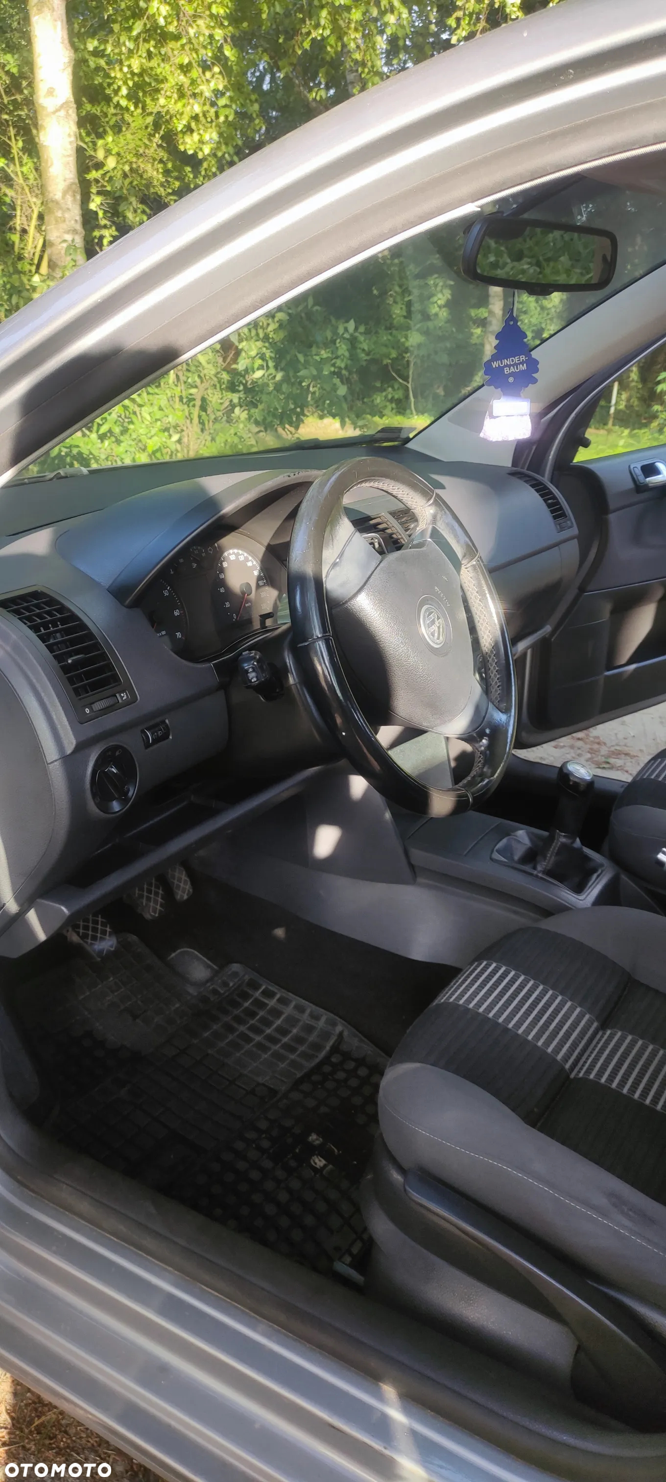 Volkswagen Polo - 5