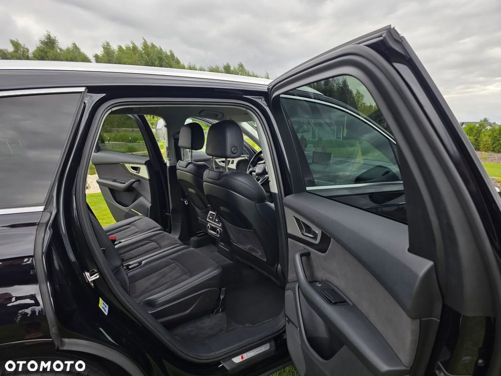 Audi Q7 - 12