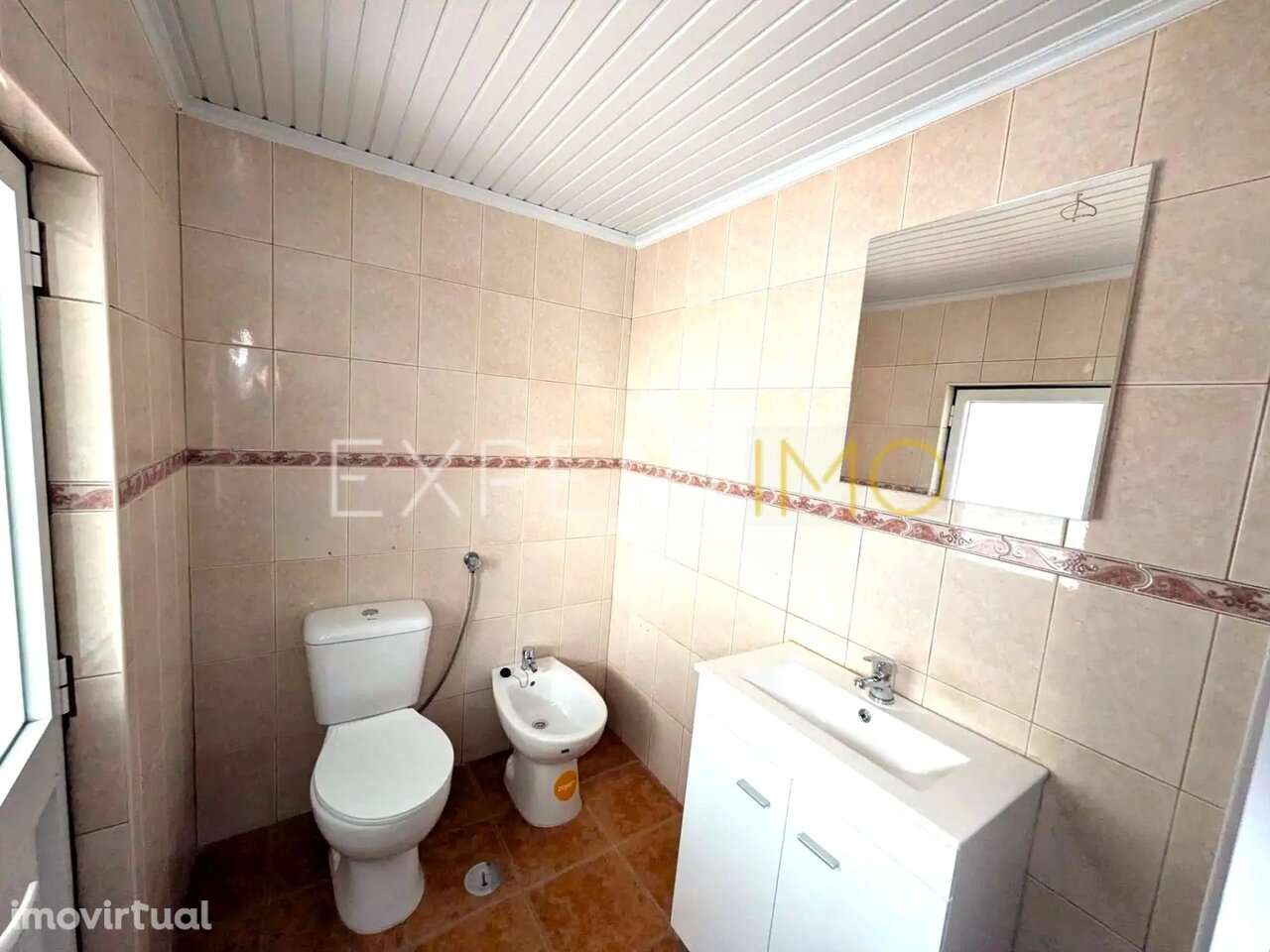 Moradia T2 com logradouro - Vendas Novas - Grande imagem: 5/9