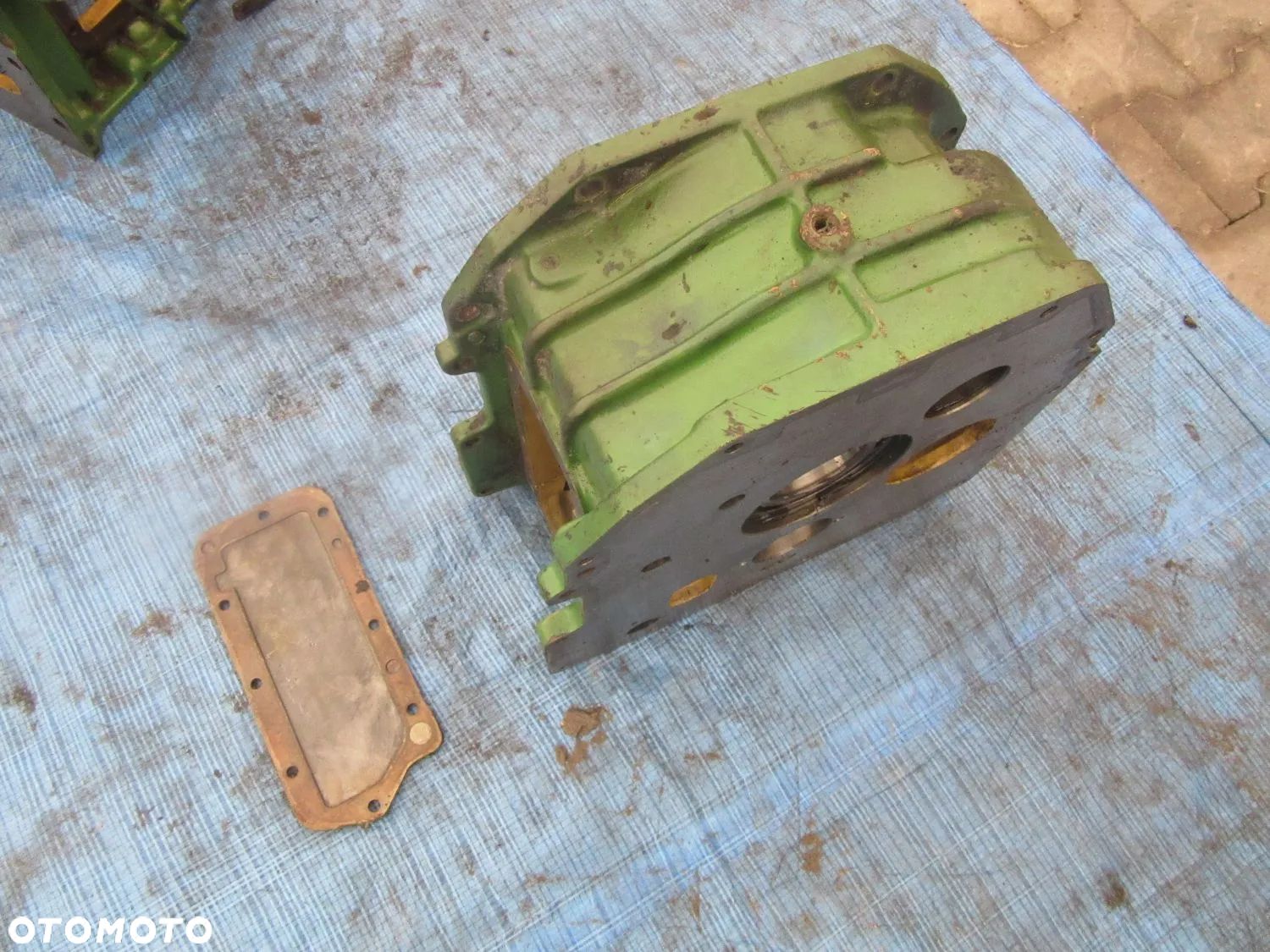 Obudowa pełzacza skrzyni PowerQuad John Deere 6100 6200 6300 6400 - 1