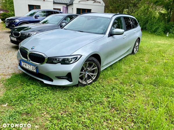 BMW Seria 3 320d Touring Sport Line