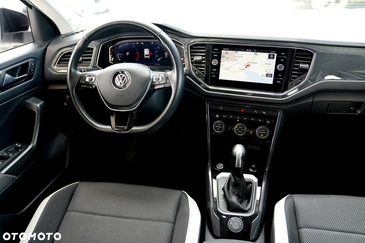 Volkswagen T-Roc - 30