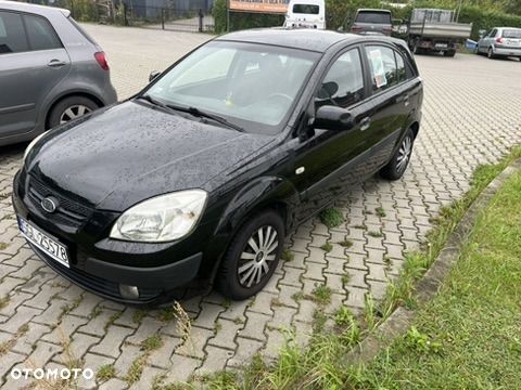 Kia Rio - 3