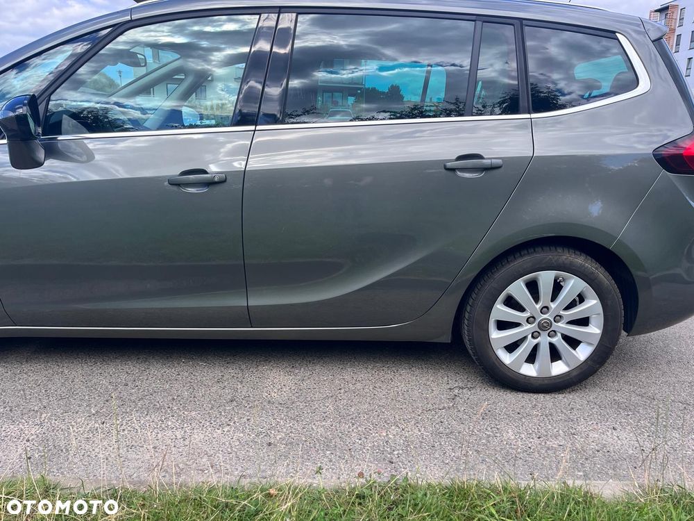 Opel Zafira - 9