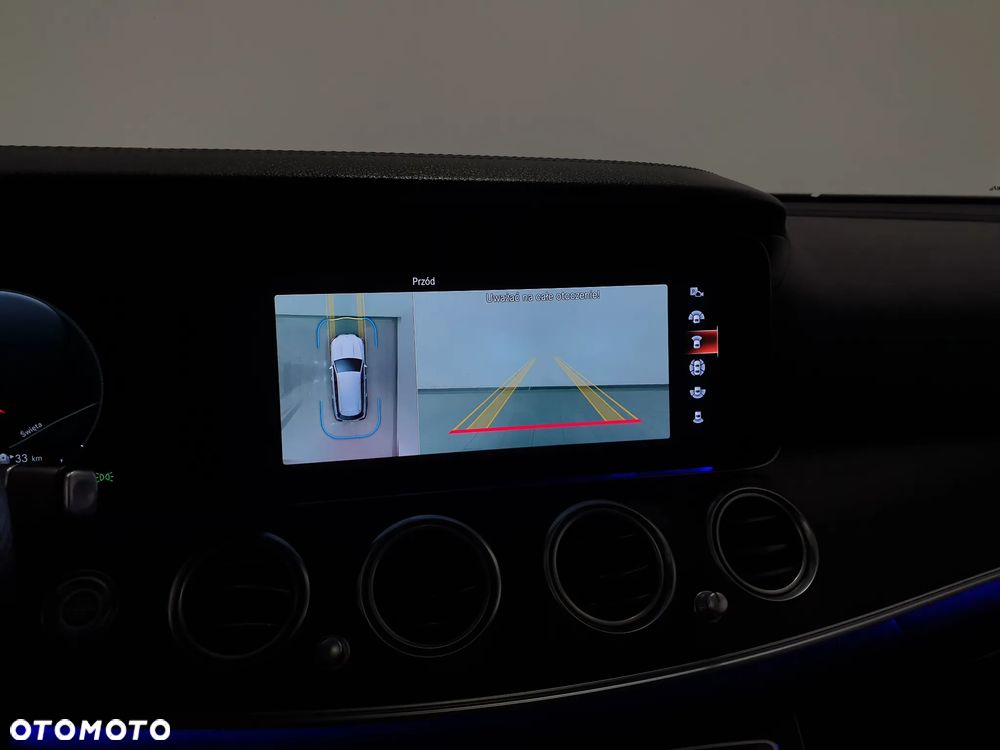 Mercedes-Benz Klasa E 300 de 4Matic 9G-TRONIC AMG Line - 27