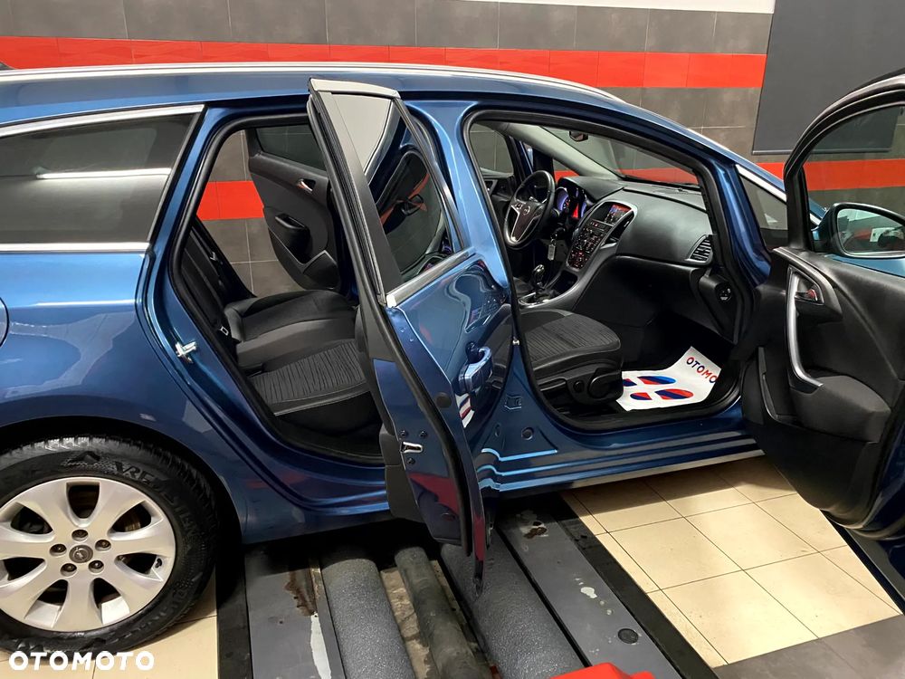 Opel Astra 1.4 Turbo Innovation - 25