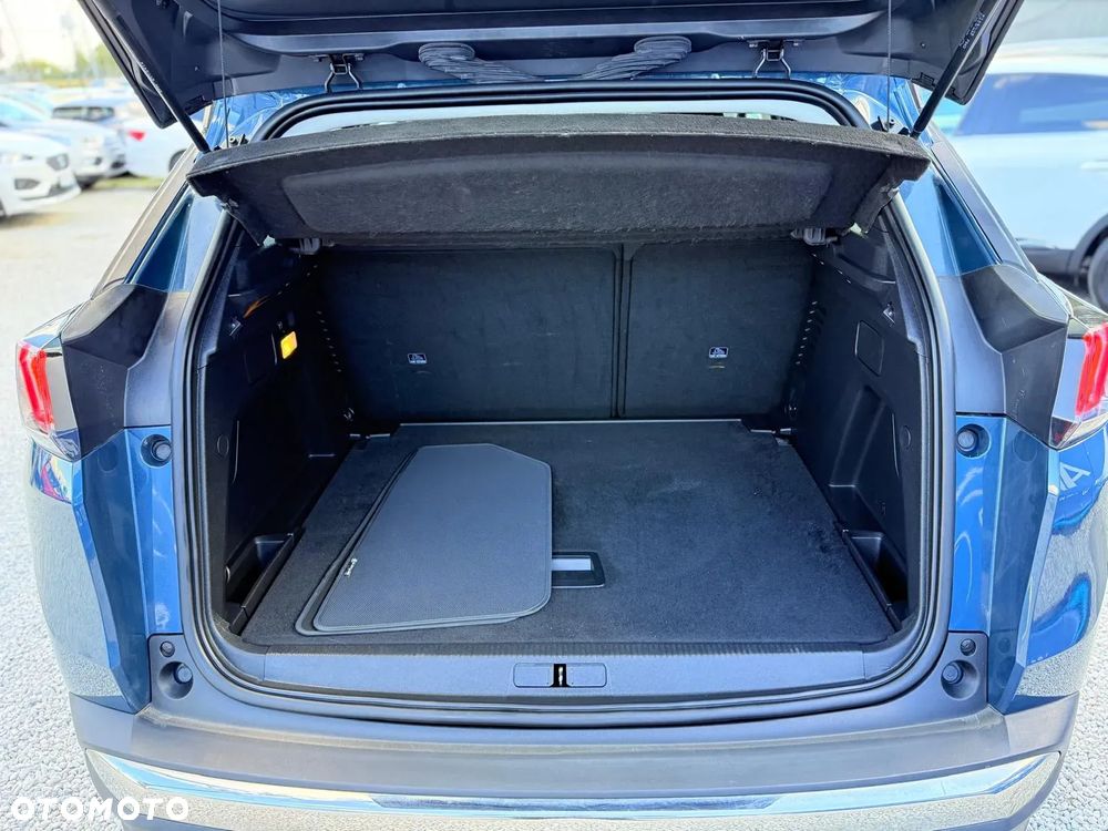 Peugeot 3008 1.5 BlueHDi Active S&S EAT8 - 28