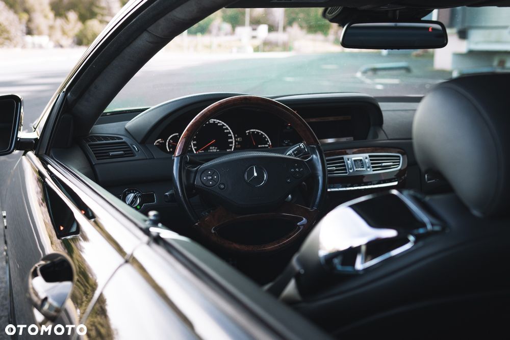 Mercedes-Benz CL - 16