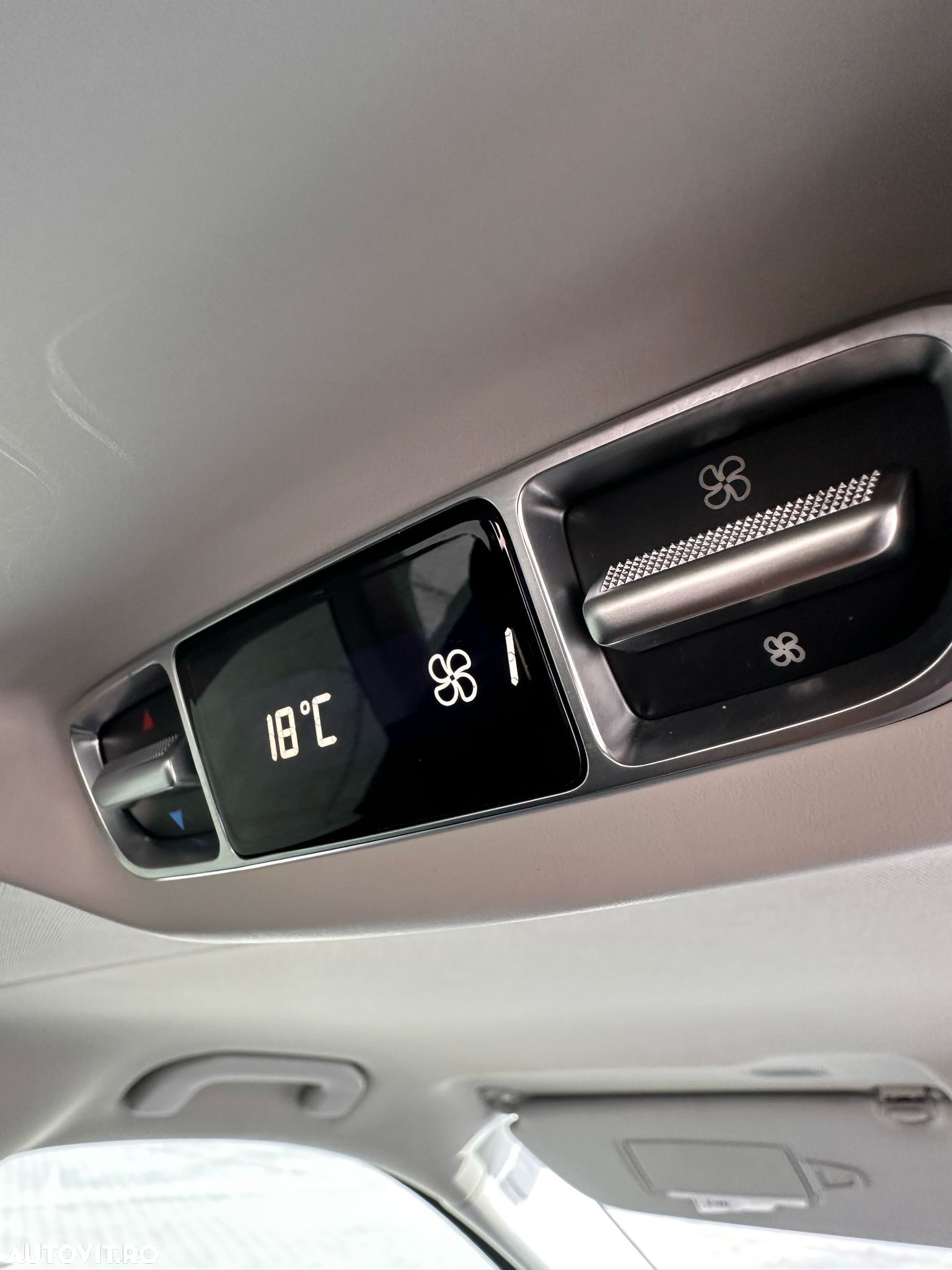 Mercedes-Benz V 220 d lang 4Matic 7G-TRONIC - 19