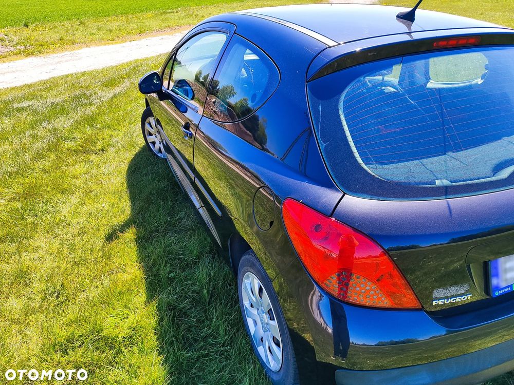 Peugeot 207 - 6