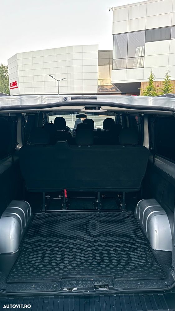 Nissan NV300 - 11