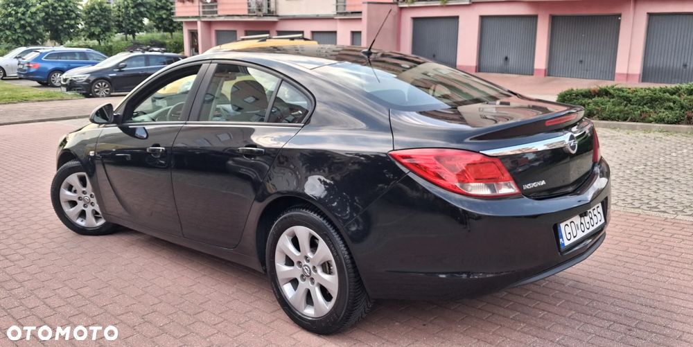 Opel Insignia 1.6 - 8
