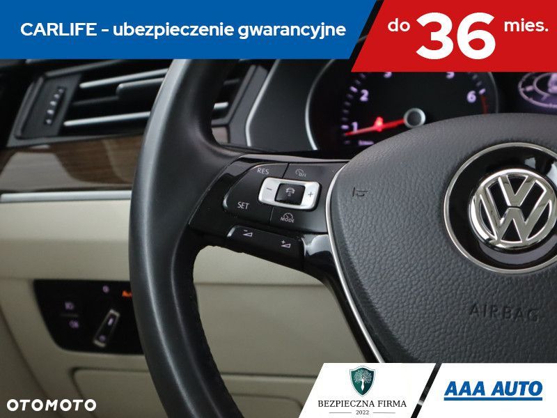 Volkswagen Passat Variant - 19